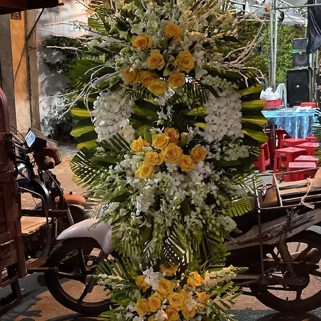 Hình ảnh hoa giao hàng thực tế